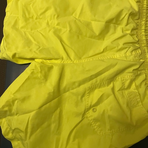Yellow neon short swim - Picture 3 of 3